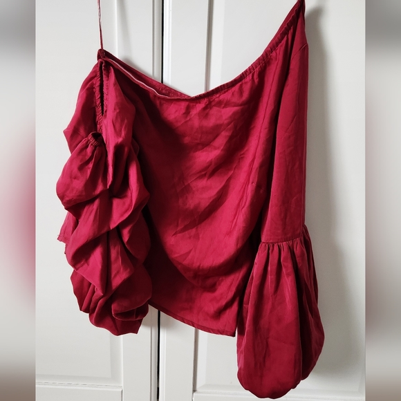 FASHION NOVA Red ruffles flamenco style blouse - Picture 6 of 11
